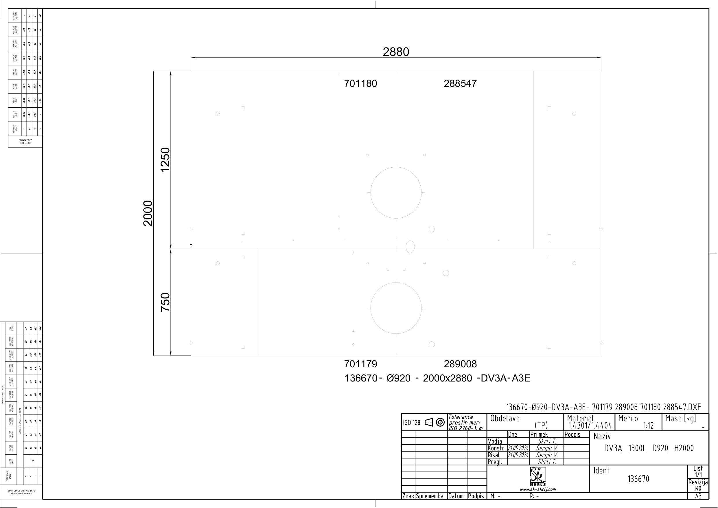 Storage tank with intermediate bottom and double jacket