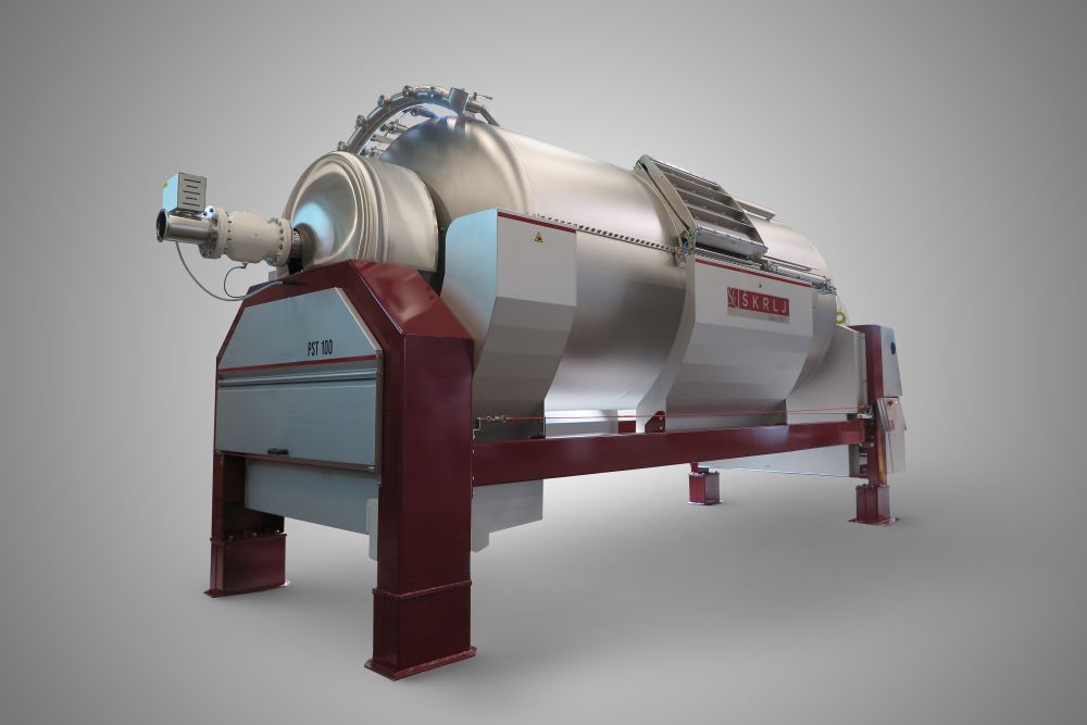 Pneumatic press type PST - closed pressing system, closed drum with internal drain channels
